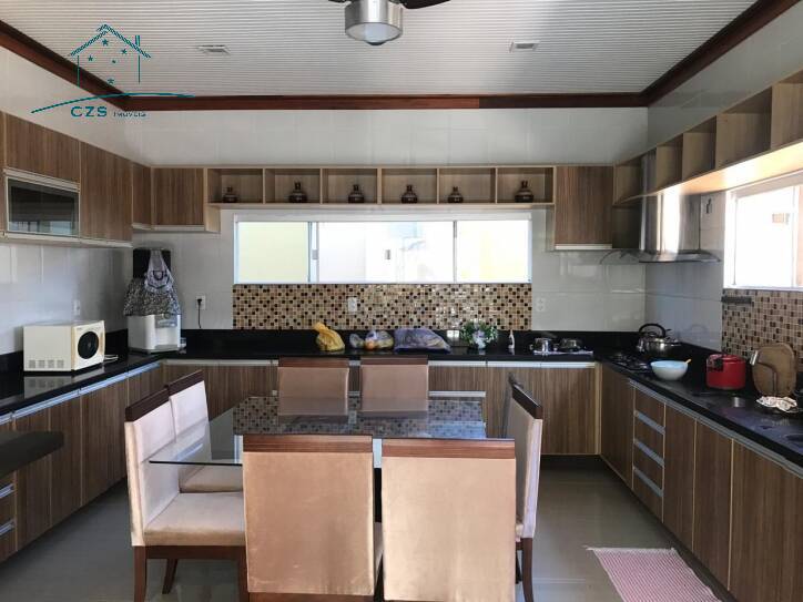 Casa à venda com 3 quartos, 2500m² - Foto 2