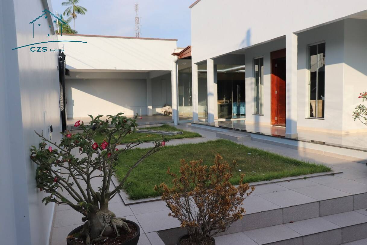 Casa à venda com 3 quartos, 469m² - Foto 1