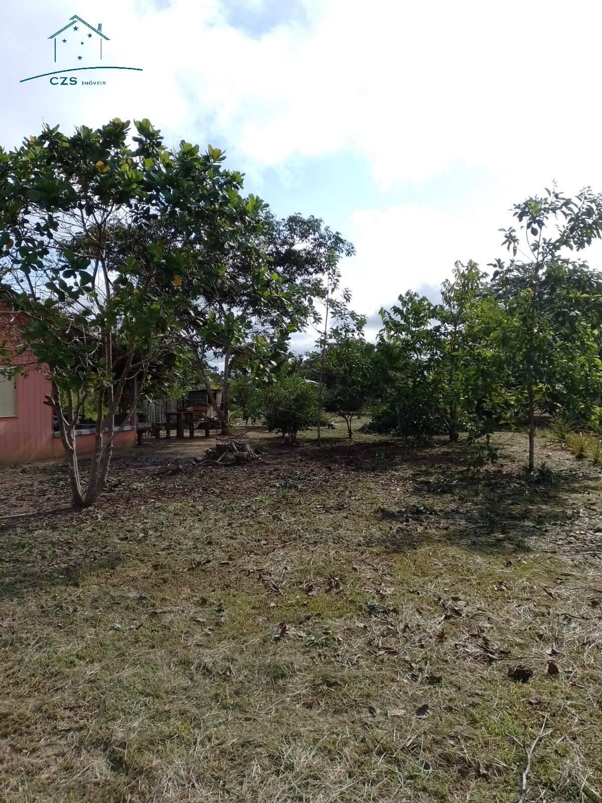 Casa à venda com 1 quarto, 30m² - Foto 3