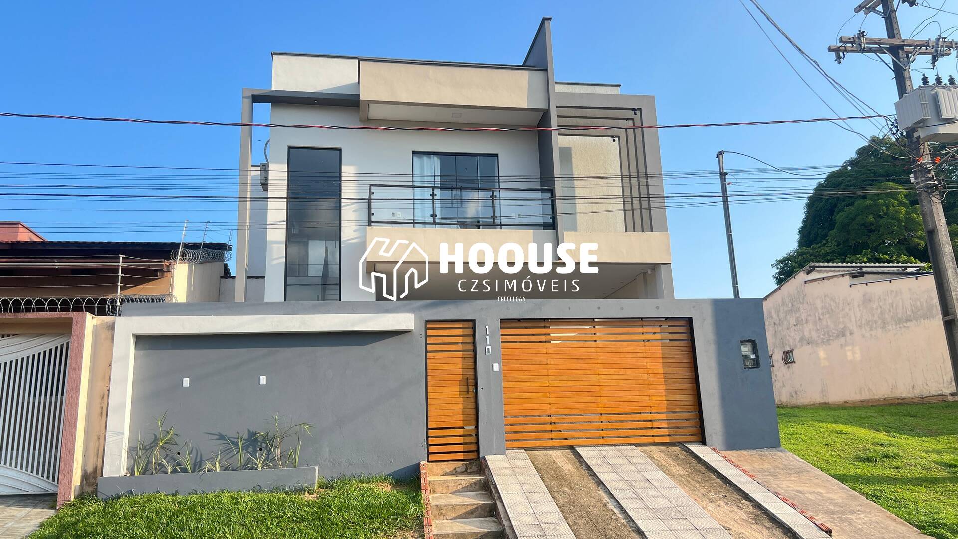 Casa à venda com 3 quartos, 168m² - Foto 1