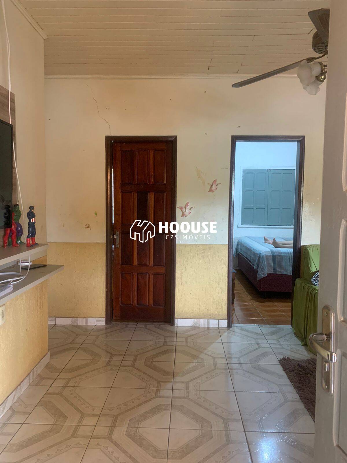 Casa à venda com 4 quartos, 300m² - Foto 2