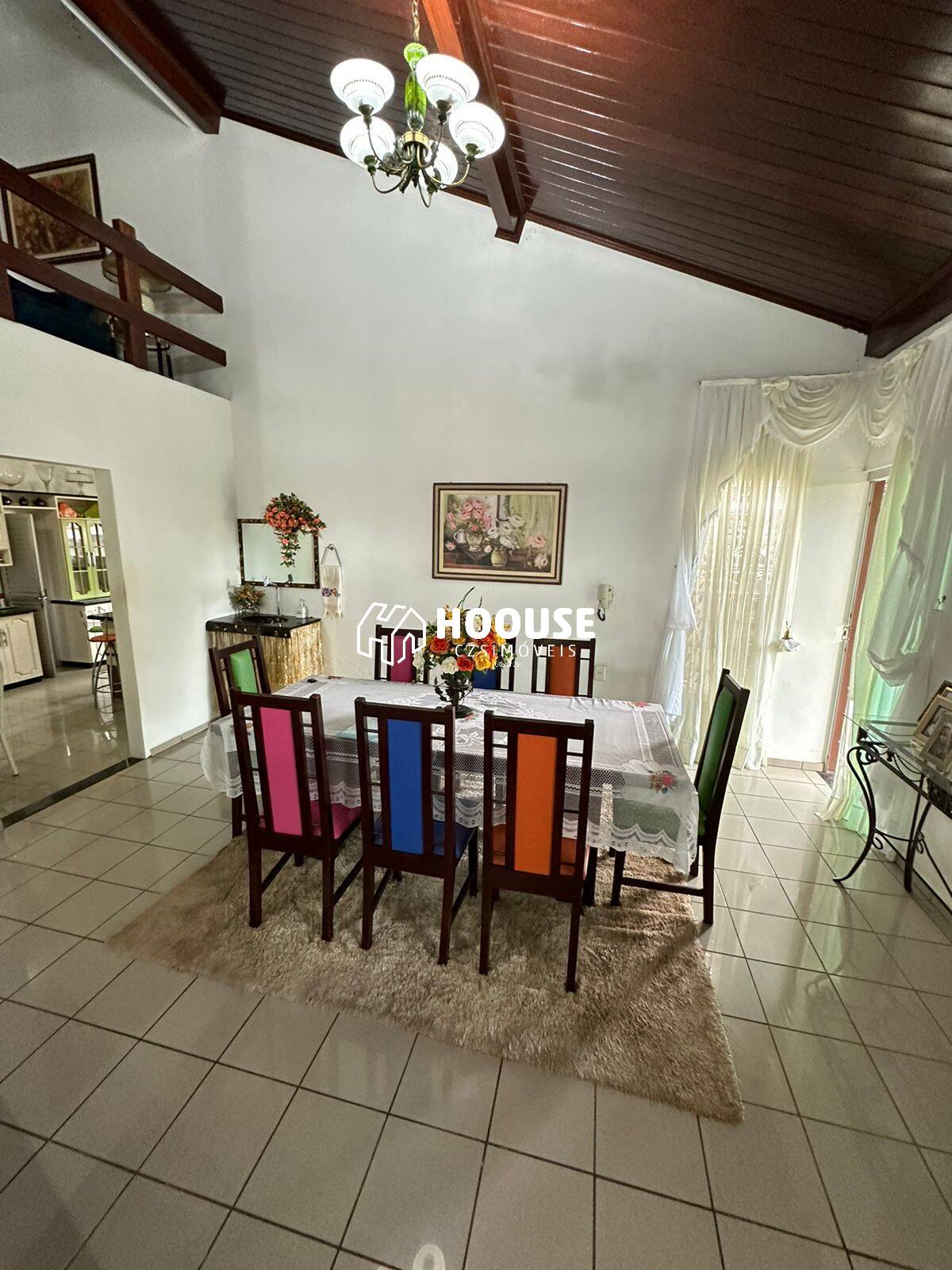 Casa à venda com 5 quartos, 234m² - Foto 6