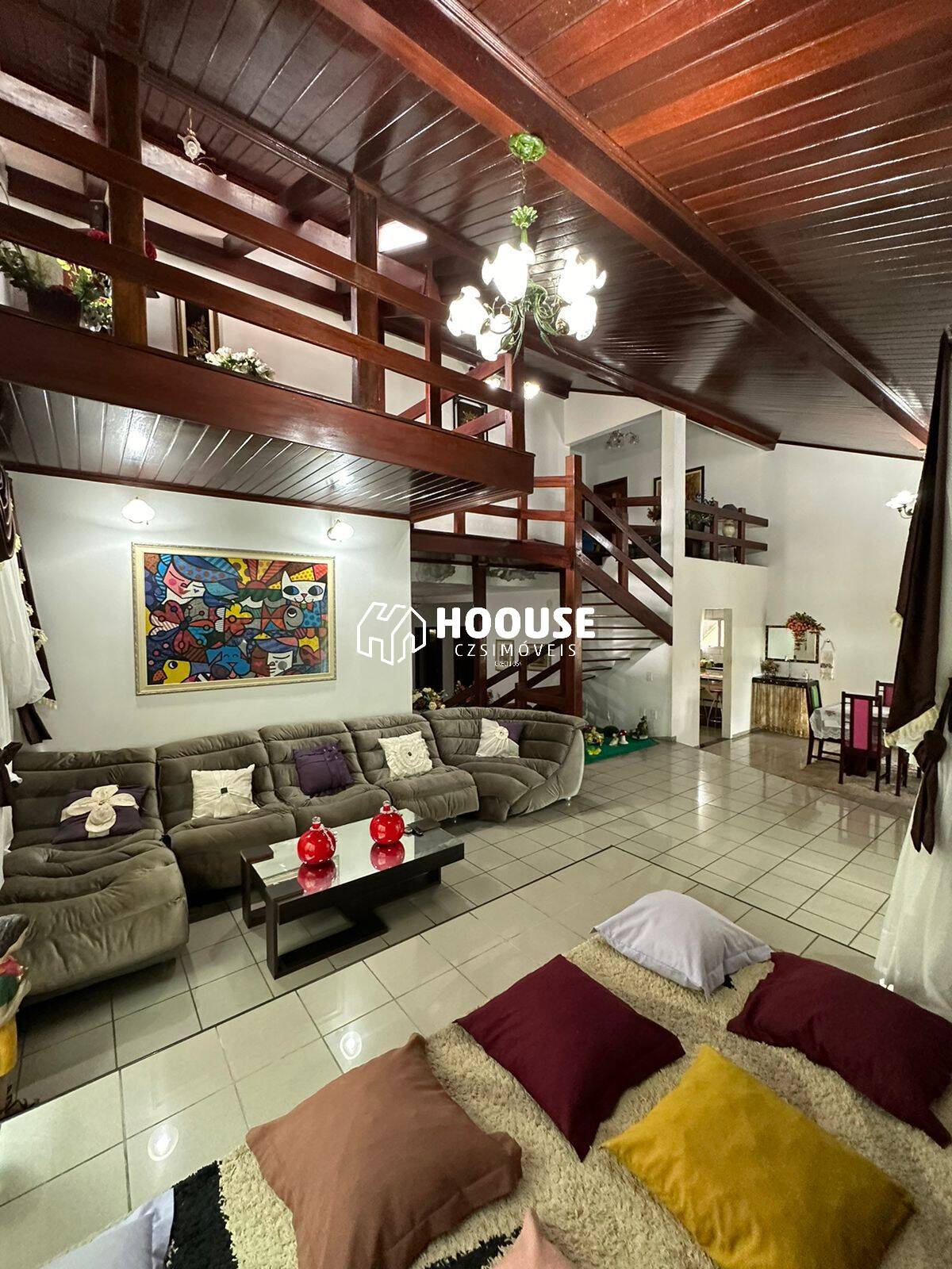 Casa à venda com 5 quartos, 234m² - Foto 7