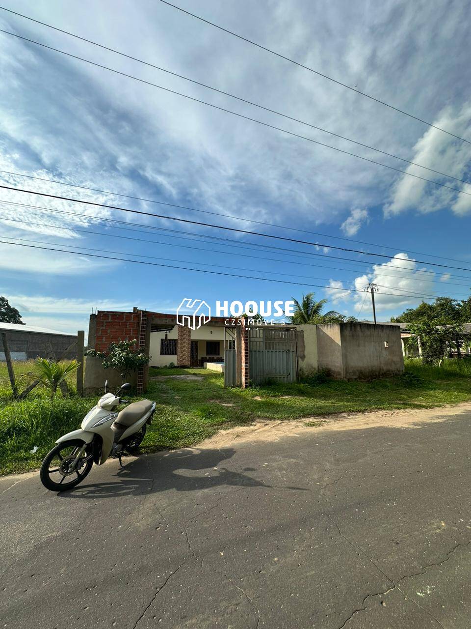 Casa à venda com 2 quartos, 300m² - Foto 2