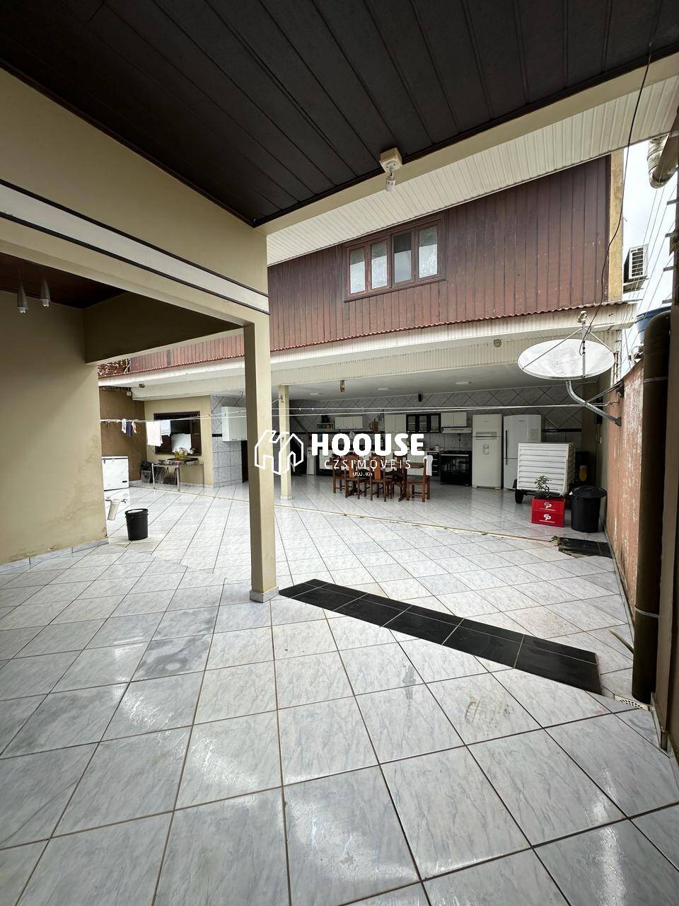 Casa à venda e aluguel com 4 quartos, 400m² - Foto 4