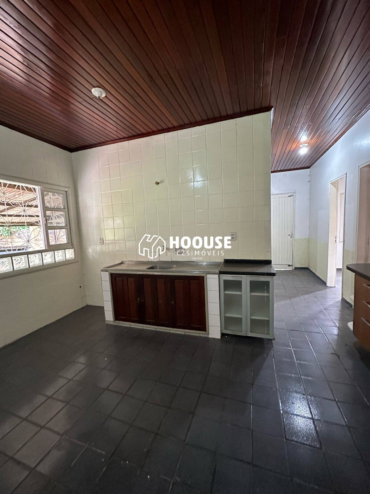 Casa à venda com 4 quartos, 600m² - Foto 6