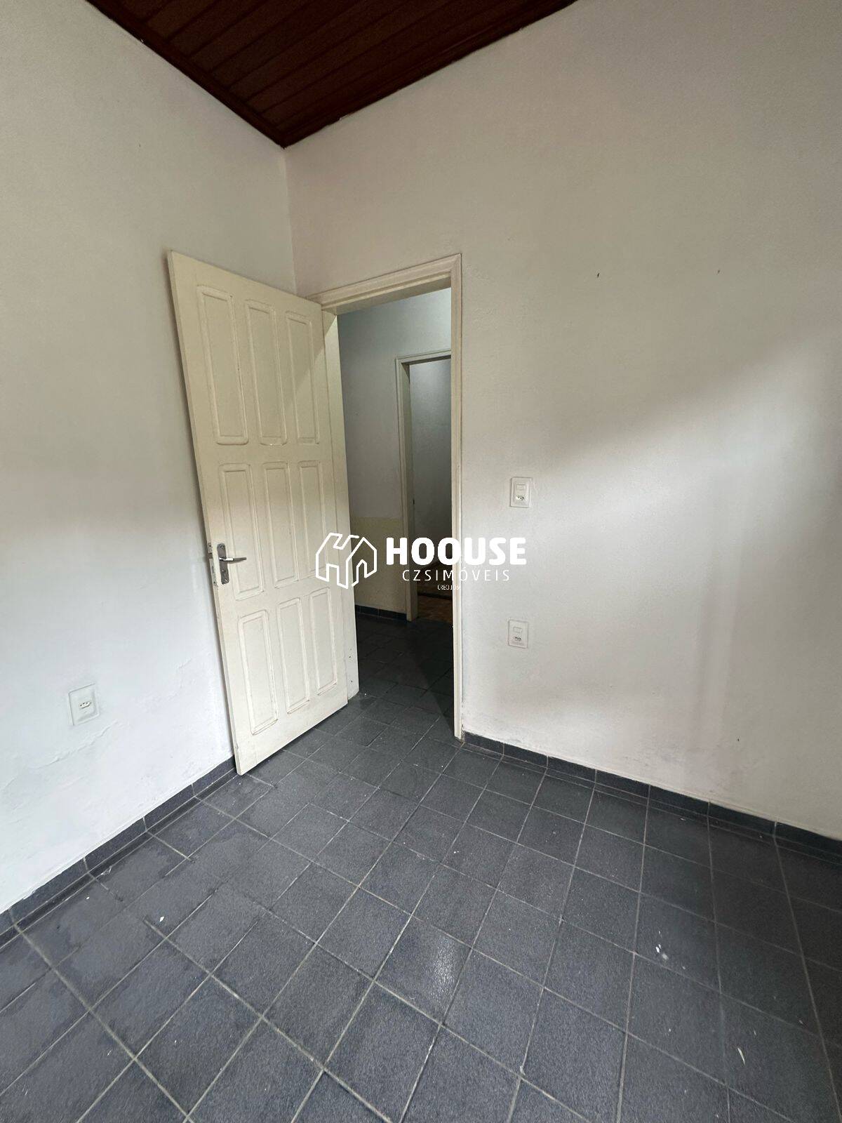Casa à venda com 4 quartos, 600m² - Foto 11