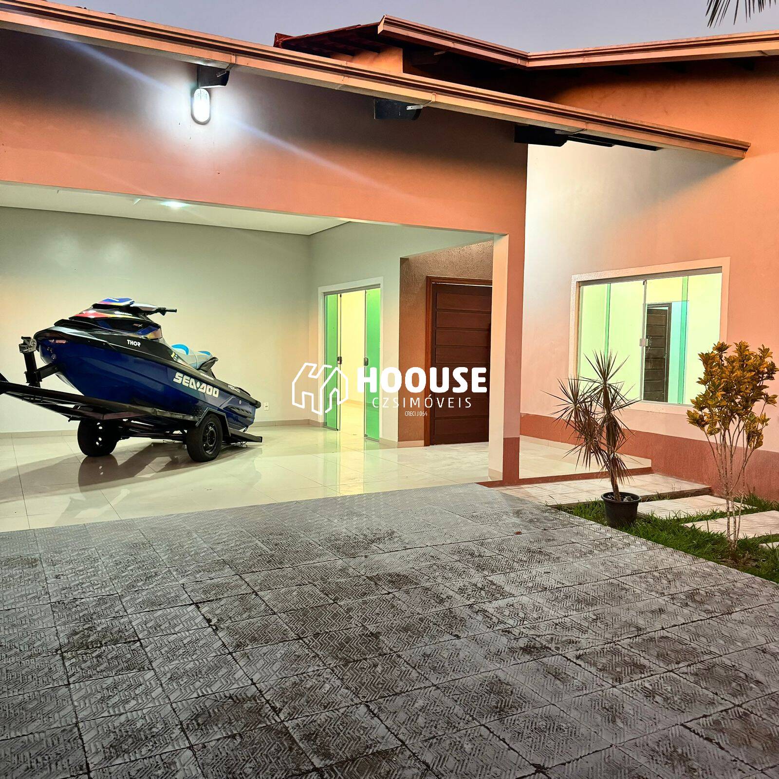 Casa à venda com 3 quartos, 600m² - Foto 2