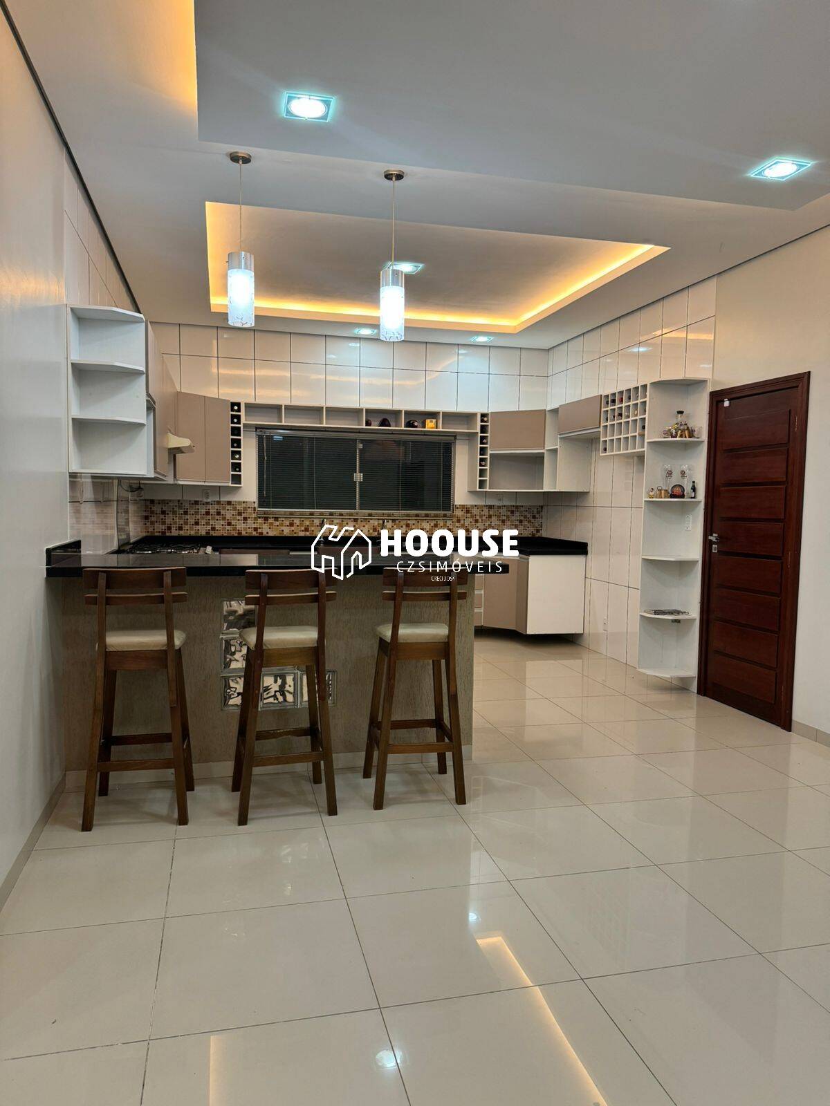 Casa à venda com 3 quartos, 600m² - Foto 7