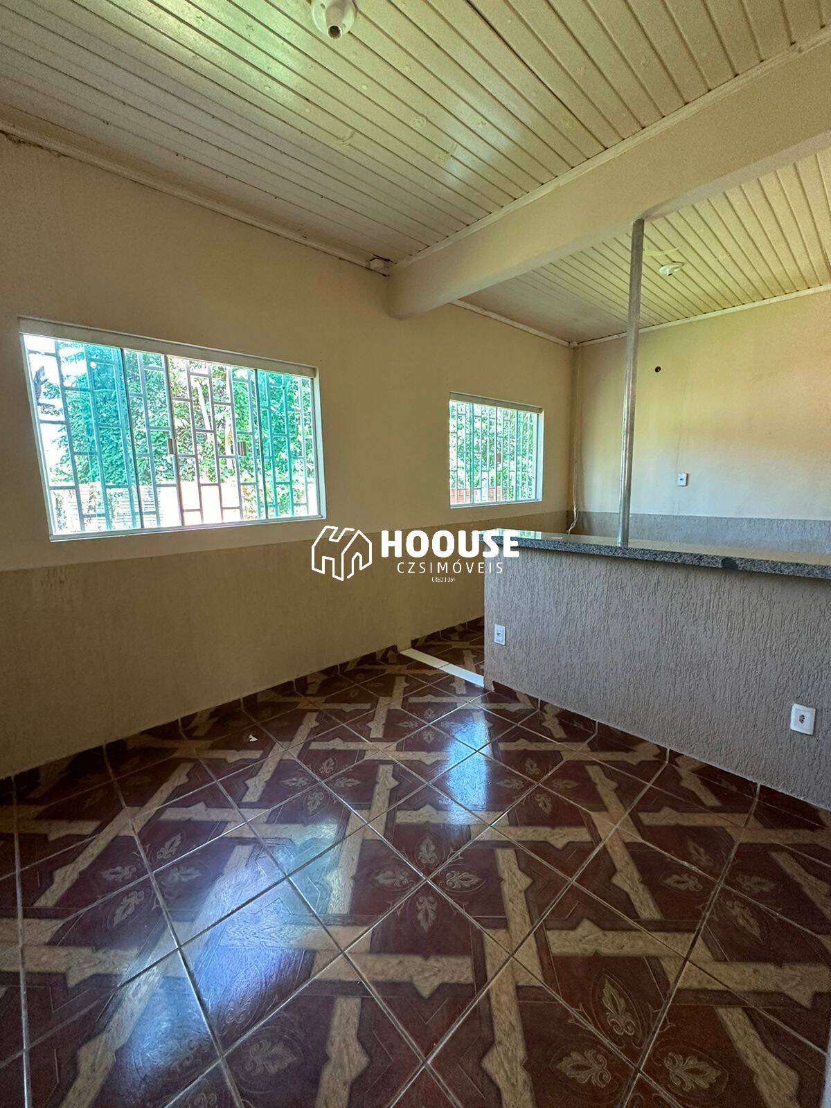 Casa à venda com 3 quartos, 800m² - Foto 2