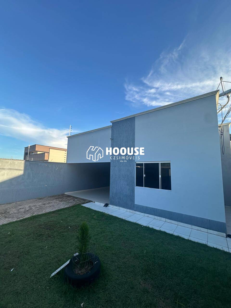 Casa à venda com 2 quartos, 130m² - Foto 1