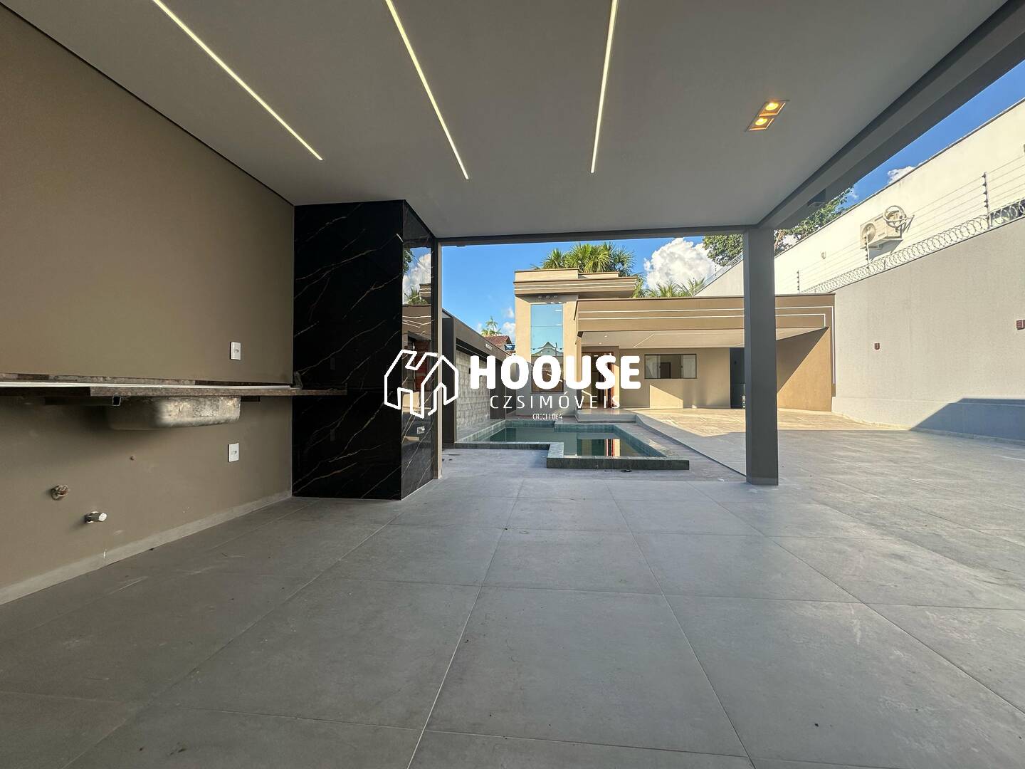 Casa à venda com 3 quartos, 300m² - Foto 6