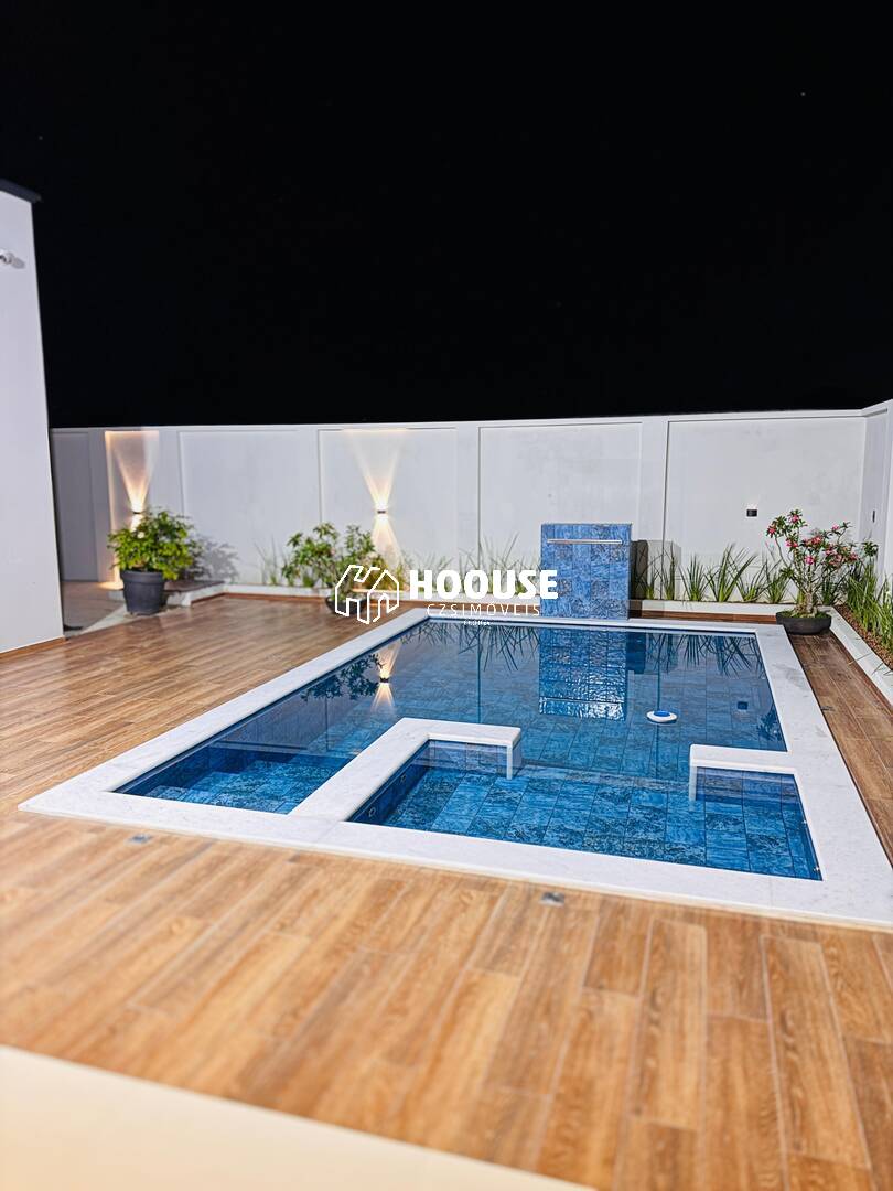 Casa à venda com 3 quartos, 220m² - Foto 4
