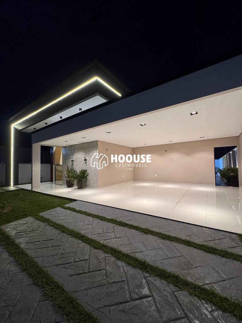 Casa à venda com 3 quartos, 220m² - Foto 1