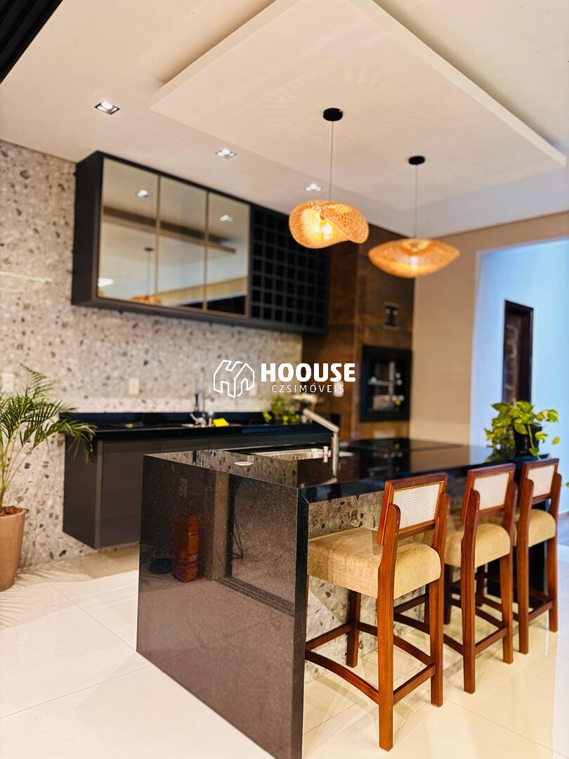 Casa à venda com 3 quartos, 220m² - Foto 10