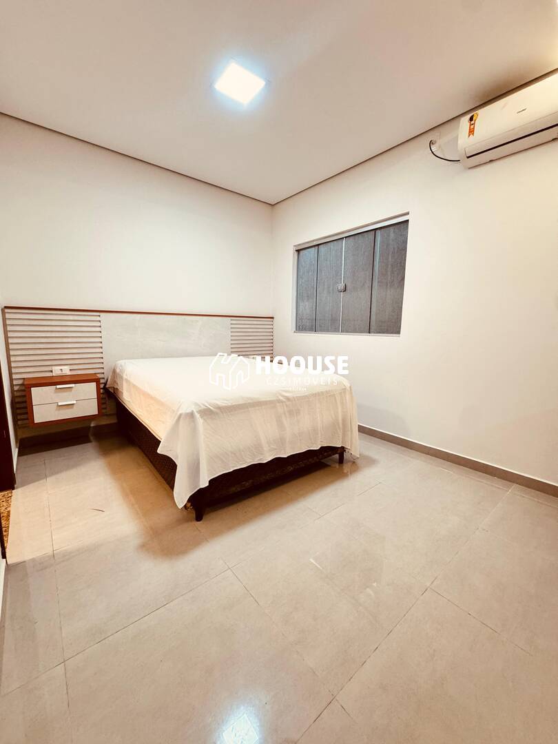 Casa à venda com 3 quartos, 300m² - Foto 4