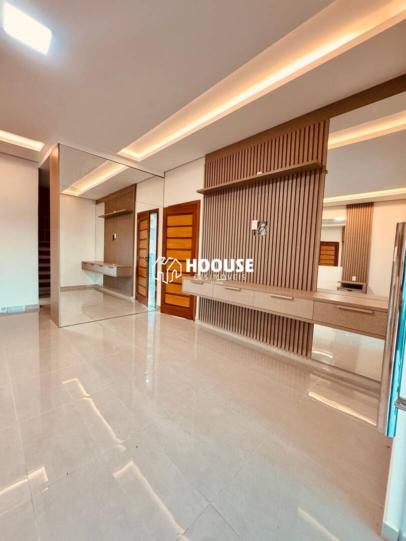 Casa à venda com 3 quartos, 300m² - Foto 2