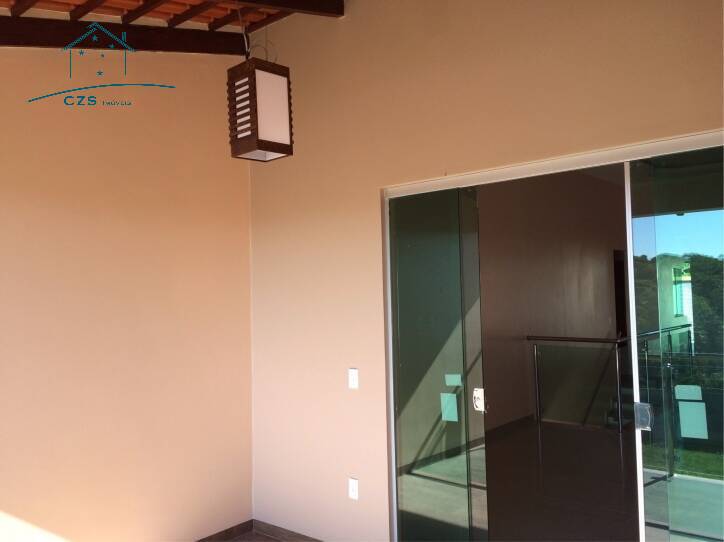 Casa à venda com 3 quartos, 225m² - Foto 9